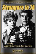 Watch The Strangers in 7A Putlocker